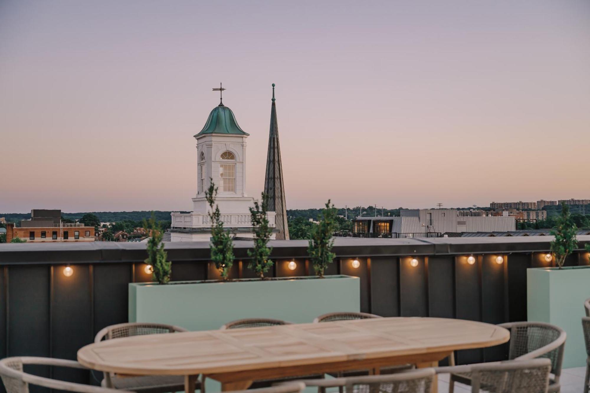 Heron Old Town 4*